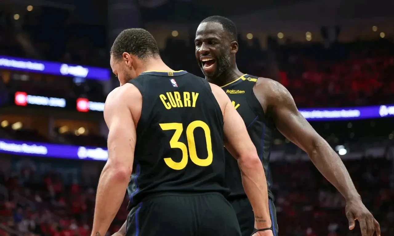 C9带队取胜！，库里重要时刻重返赛场引发球迷热议