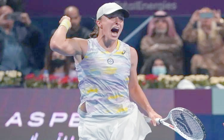 亚博体育-穆古鲁扎意外战胜TL,比赛局势复杂引爆全场!上演精彩一战-亚博体育